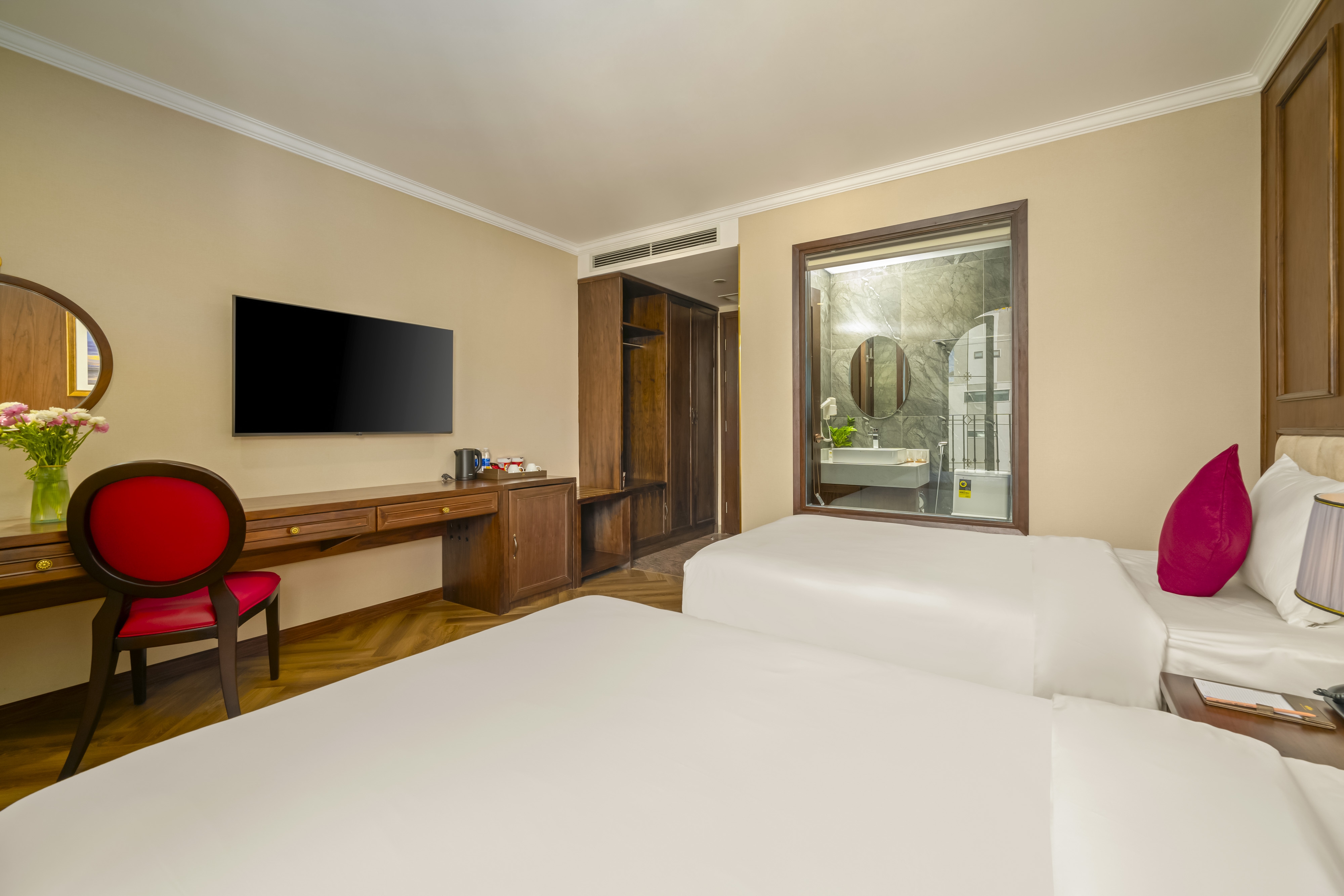 Golden Lotus Luxury Hotel