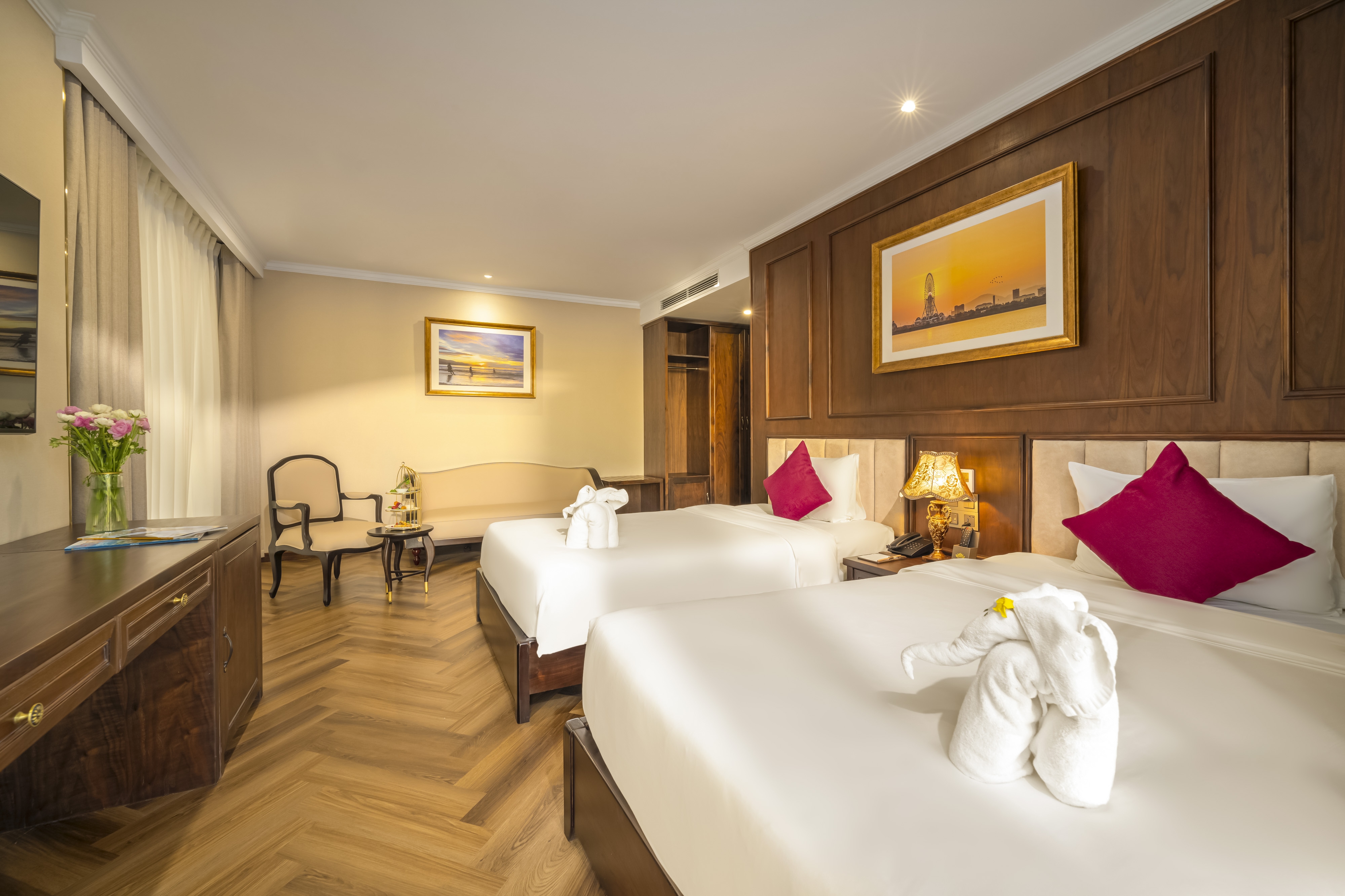 Golden Lotus Luxury Hotel