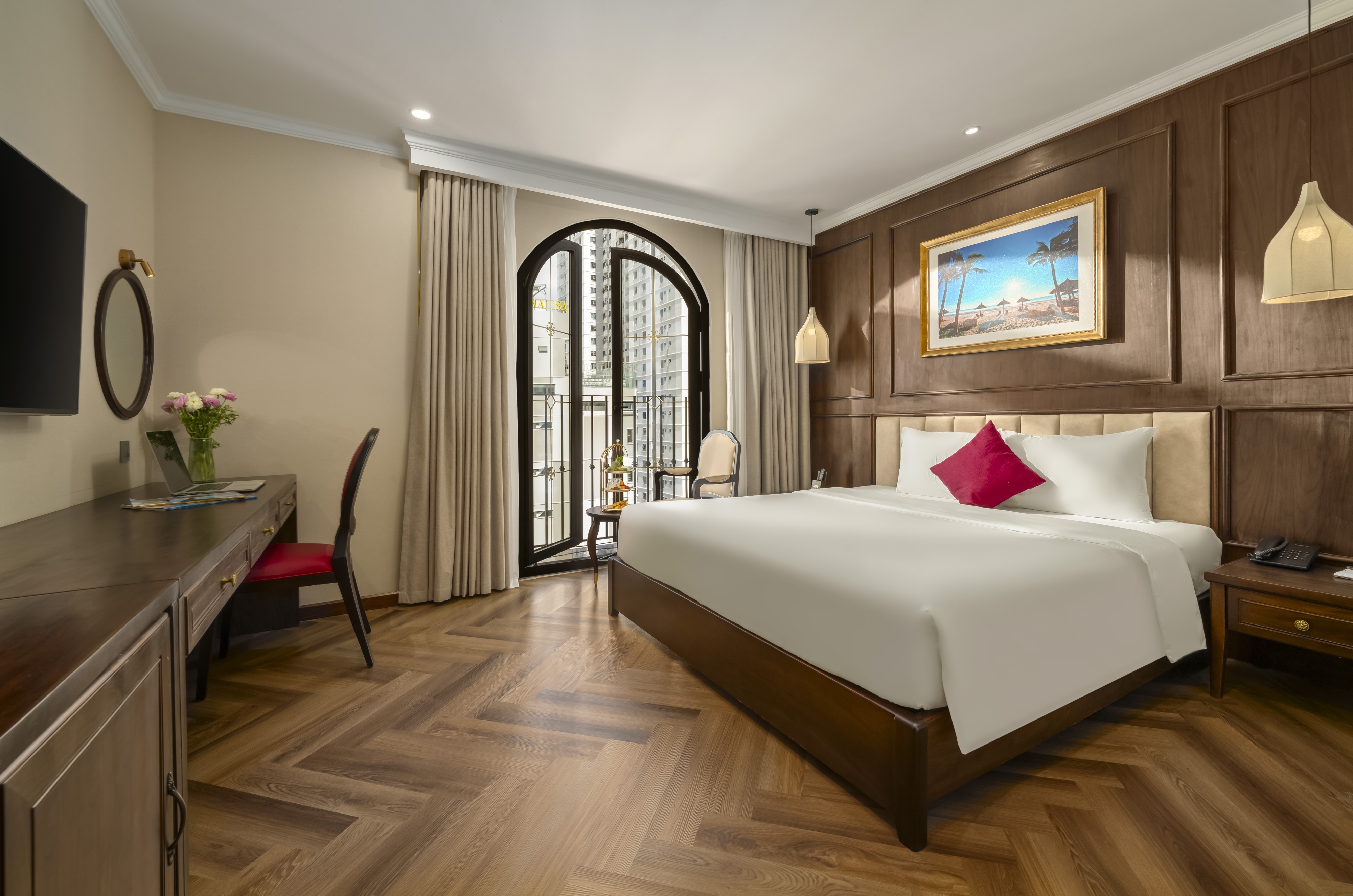 Golden Lotus Luxury Da Nang