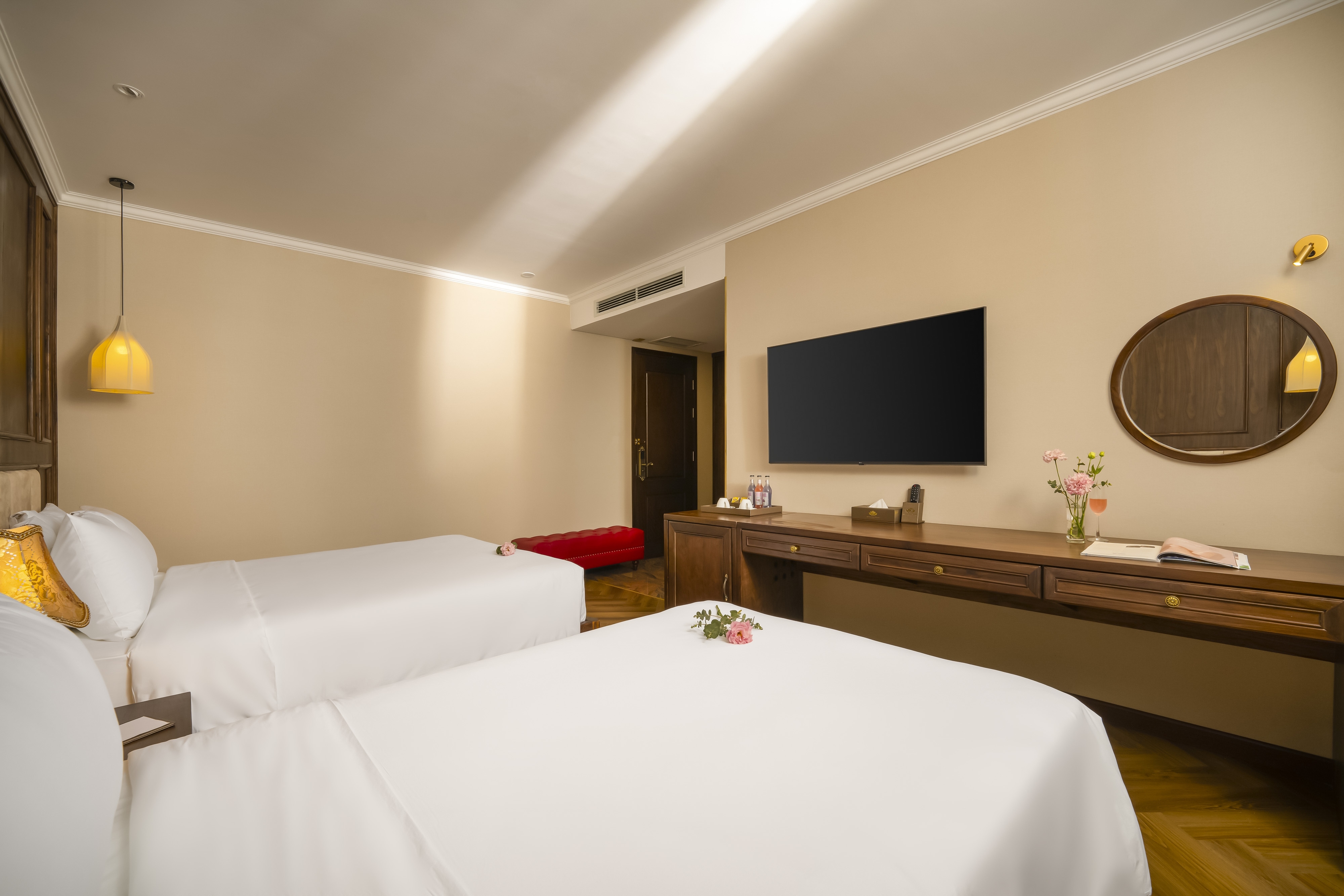 Golden Lotus Luxury Hotel